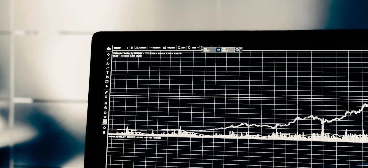 Unified pipeline with combined real-time and batch data flows in Orpheon